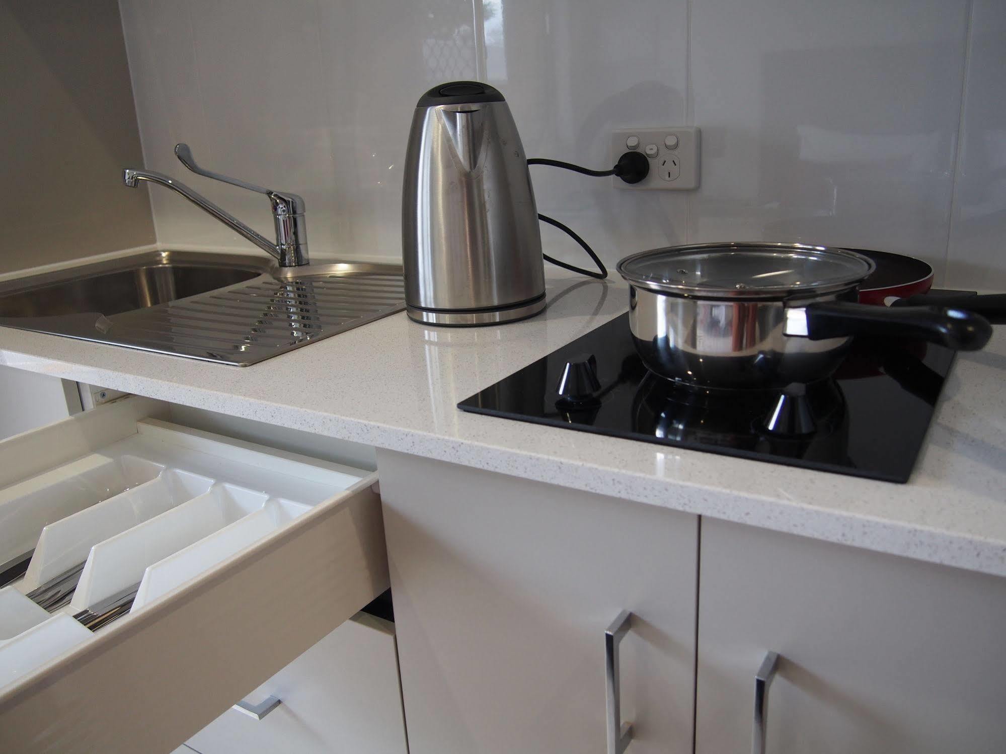 Northpoint Motel Apartments Toowoomba Bagian luar foto