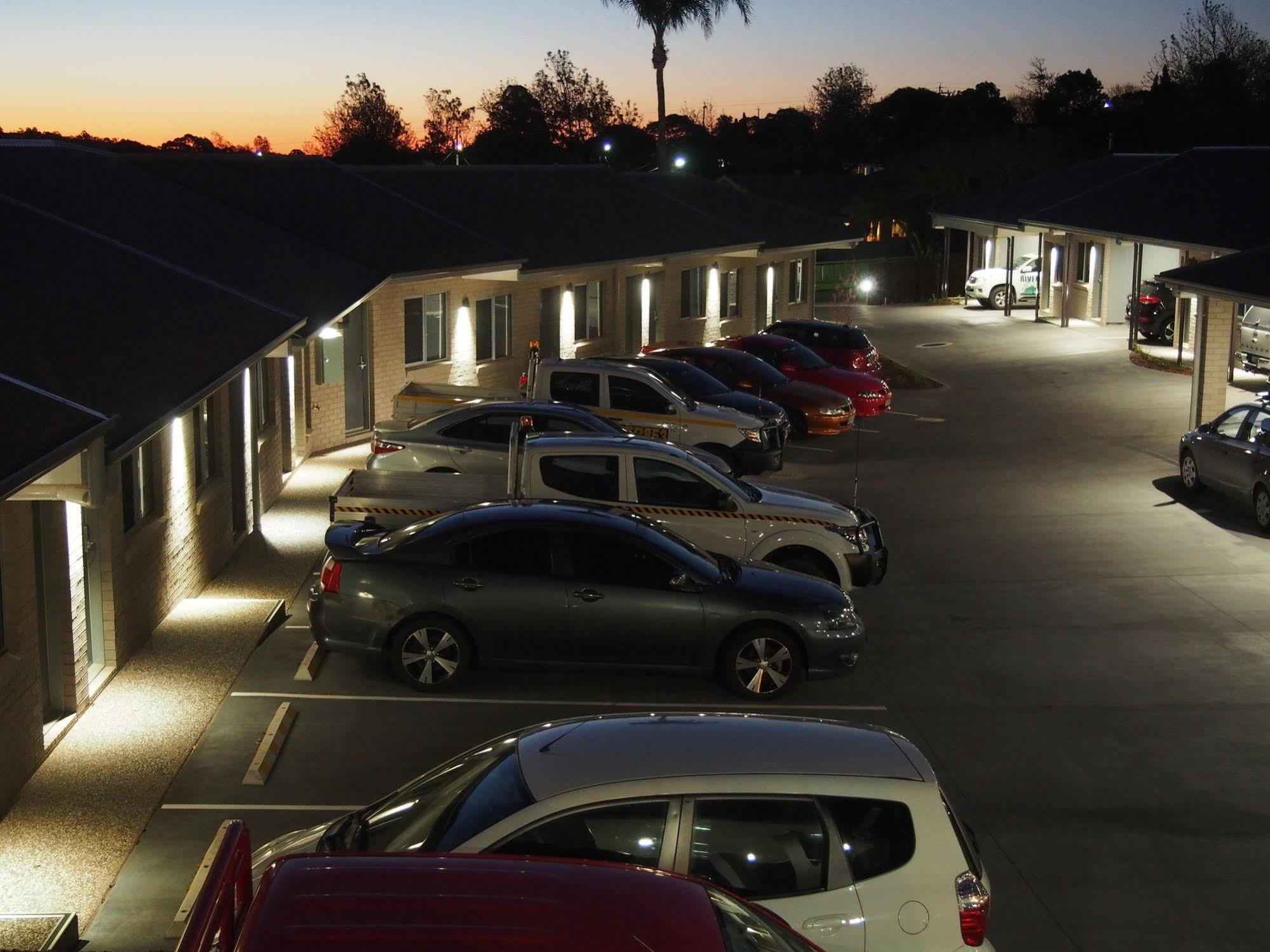 Northpoint Motel Apartments Toowoomba Bagian luar foto