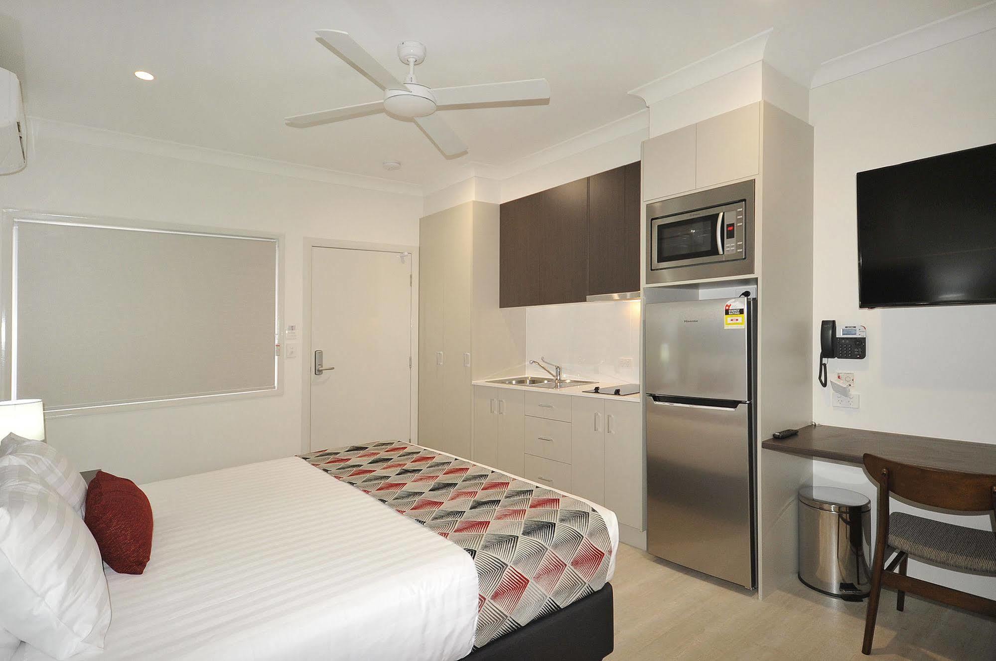 Northpoint Motel Apartments Toowoomba Bagian luar foto